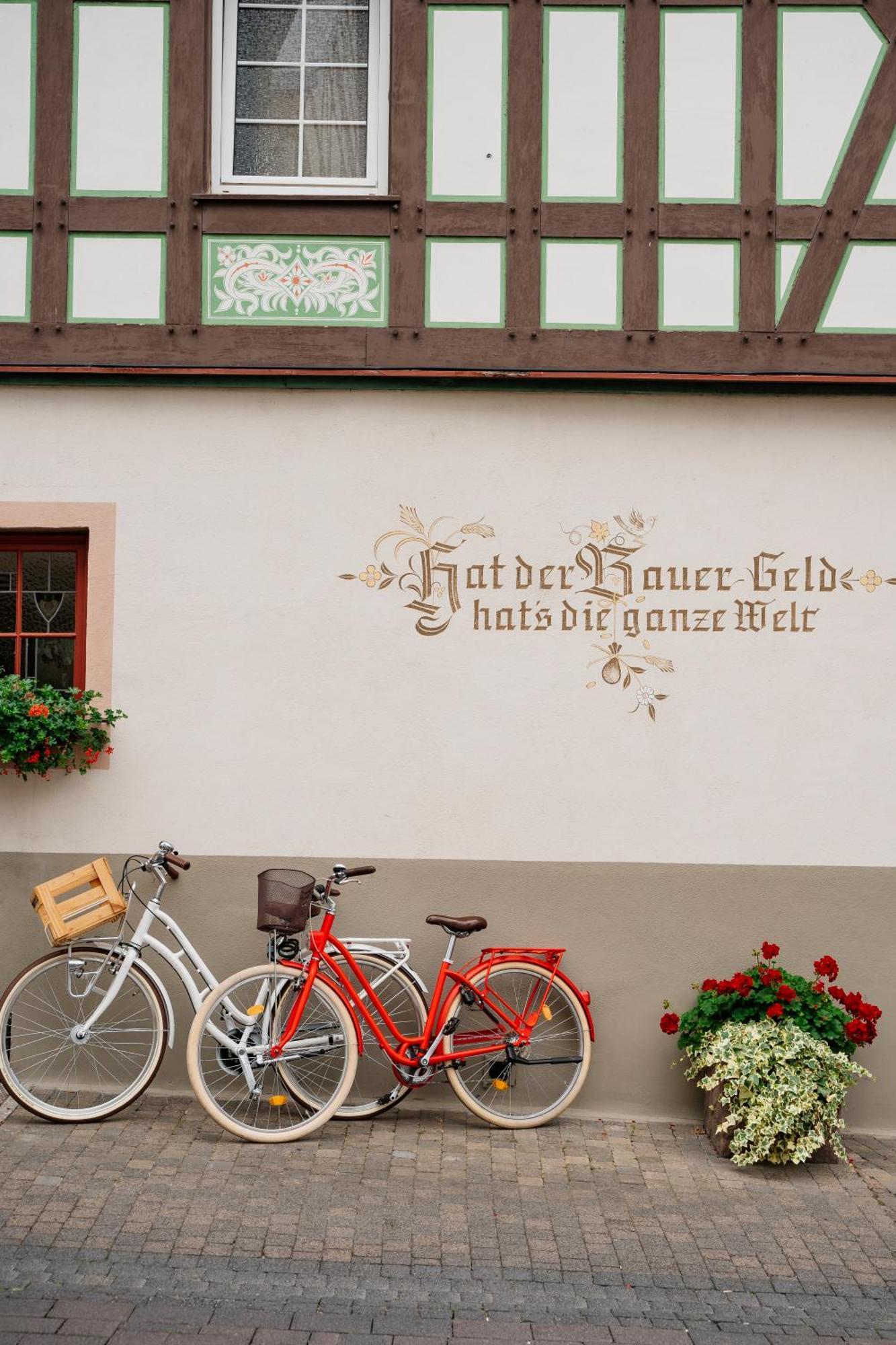 Akzent Hotel Berg'S Alte Bauernschaenke- Wellness Und Wein Ruedesheim am Rhein Exterior photo